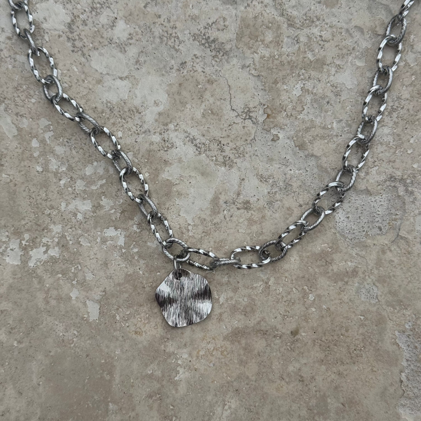 Collier ✨Éclat Suspendu✨