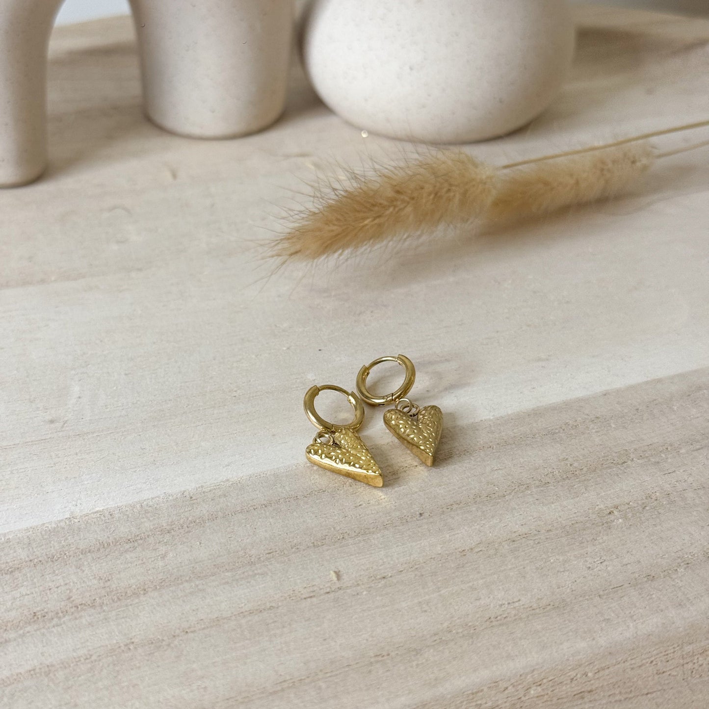 Boucles d'Oreilles ✨Cœur Suspendu Dorée✨